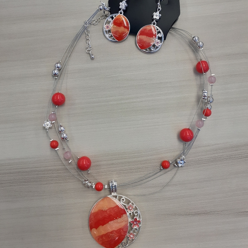 2/$15 🌸Handmade Red Coral Necklace + Earrings